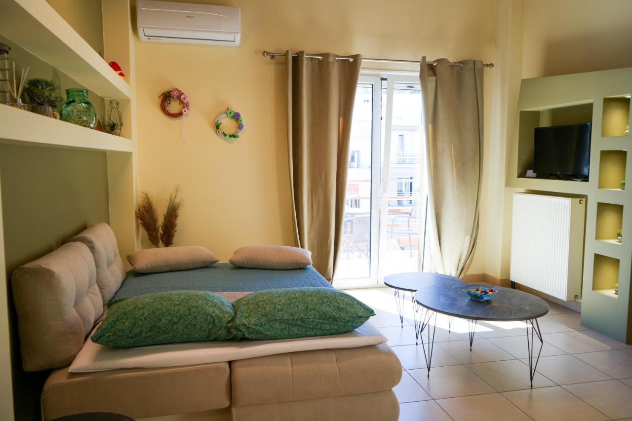 Aggeliki'S Guest House ナフプリオ エクステリア 写真